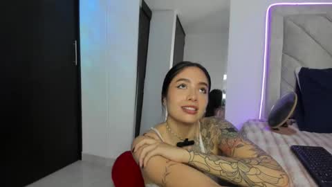 sweetmili133 online show from March 7, 12:49 pm