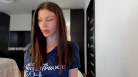 Nicole online show from September 10, 6:58 am