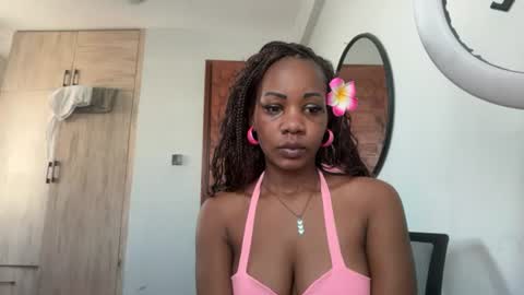 sweetnia754136 online show from July 6, 7:16 am