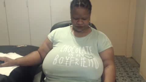 sweetnoziexxx online show from November 7, 6:05 am