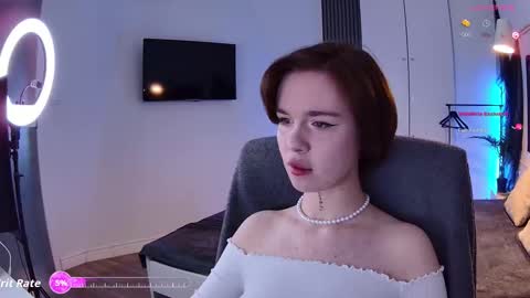 Alice online show from March 26, 9:20 pm