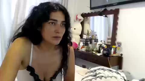 Dianis online show from October 20, 10:15 pm