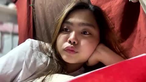 sweetspicyy online show from April 7, 1:46 pm