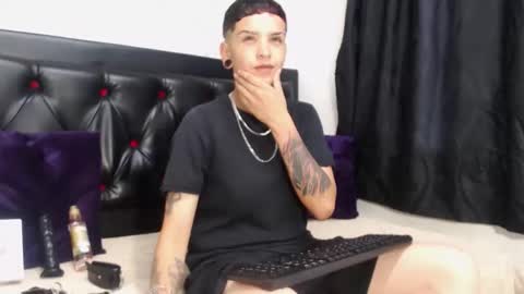 sweetsubmissive rs online show from April 28, 3:00 am