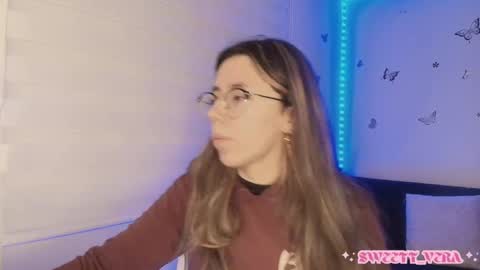 Veronica Independent Model online show from October 30, 10:05 am