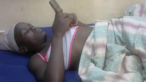 Snapshot of sweetvallerie chatting on February 22, 4:07 am sweetvallerie online show from February 22, 4:07 am