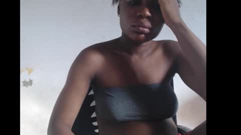 Snapshot of sweetxxpie chatting on October 29, 3:25 pm Sweetxxpie online show from October 29, 3:25 pm