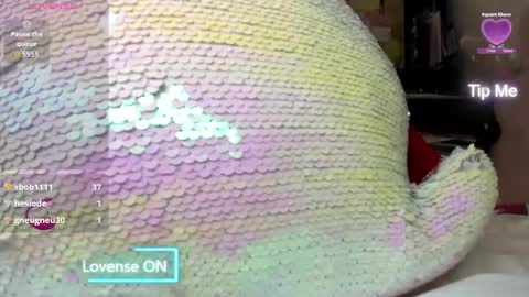 Mia online show from November 27, 11:01 pm