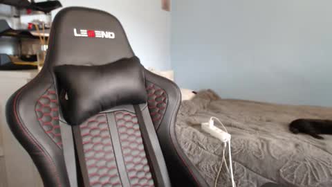 Kat online show from March 4, 10:34 am