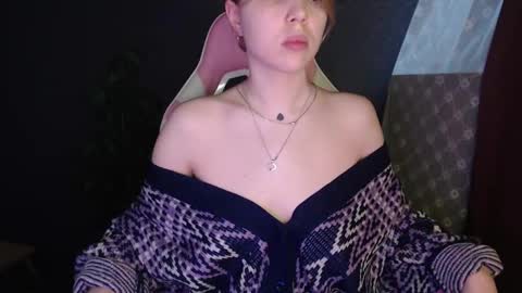 Hannah VACATION 17 - 27 AUGUST online show from March 5, 2:34 pm