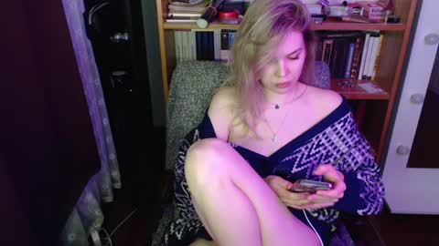 Hannah VACATION 17 - 27 AUGUST online show from January 9, 6:57 pm