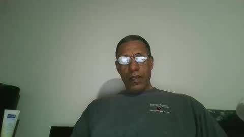 swimmerbod2495 online show from April 10, 5:57 am