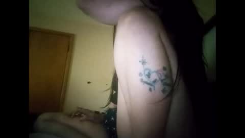 swollenclitneedsdad online show from April 22, 8:05 pm