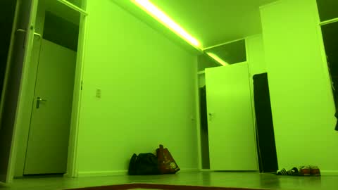 swoopyx online show from January 30, 3:22 am