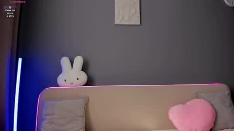 Ana online show from April 19, 3:29 am