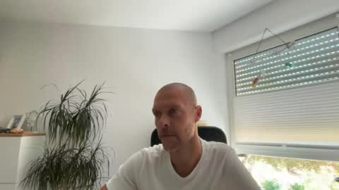 sx1904 online show from August 5, 7:49 am