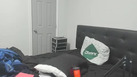 sxamleuy online show from February 3, 1:24 am