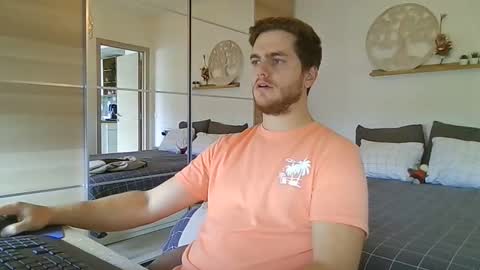 syl092 online show from November 24, 12:26 pm