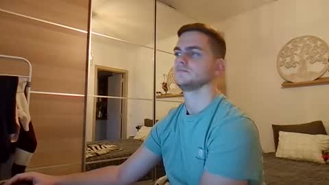 syl092 online show from December 2, 5:11 pm