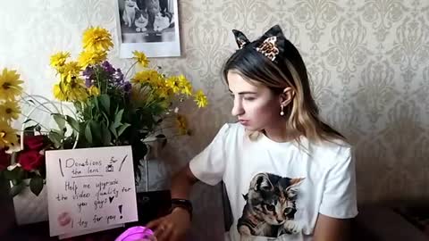 Emily online show from July 28, 3:21 pm