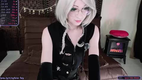 Sylvie online show from February 26, 10:15 pm