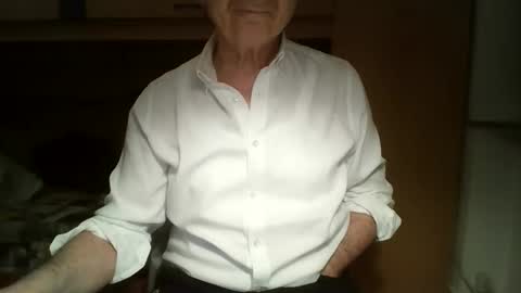 Snapshot of t5519t chatting on October 27, 6:19 pm t5519t online show from October 27, 6:19 pm