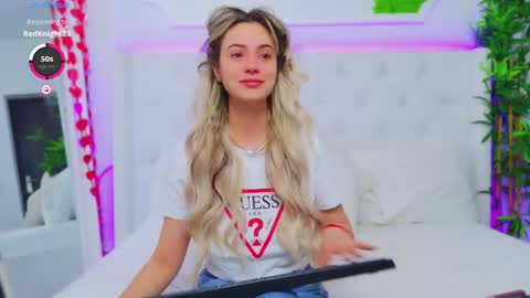 Snapshot of taahiraarabian chatting on March 8, 6:21 am Arianna online show from March 8, 6:21 am