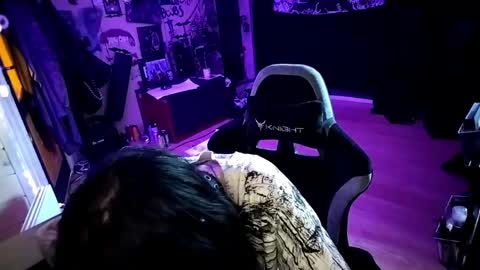 Lina online show from April 24, 3:25 pm