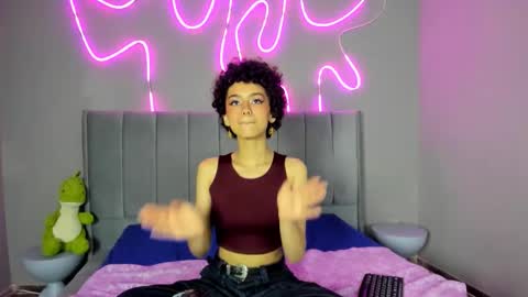 Kitty online show from February 12, 3:43 am