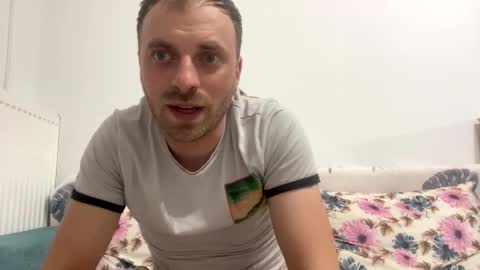 Alice online show from April 18, 10:10 pm