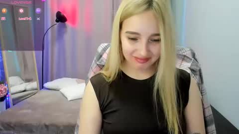 Taisia online show from April 19, 7:53 am