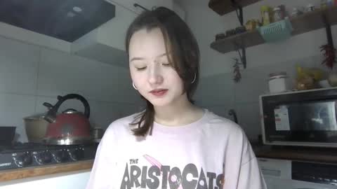 Lily online show from November 20, 2:47 pm