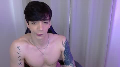 takeru___ online show from October 30, 5:35 pm