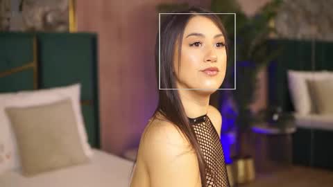 TaliaLure online show from November 4, 8:04 am