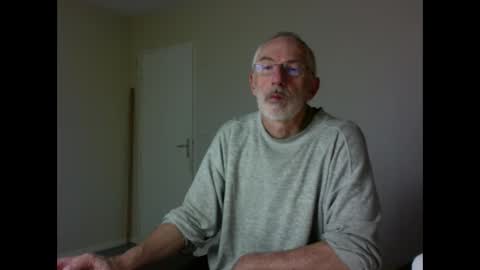 Snapshot of taliesin4321 chatting on October 20, 6:46 pm Jack Pierrot online show from October 20, 6:46 pm
