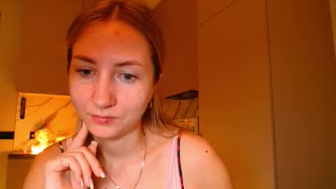  Kira  online show from December 16, 6:20 am