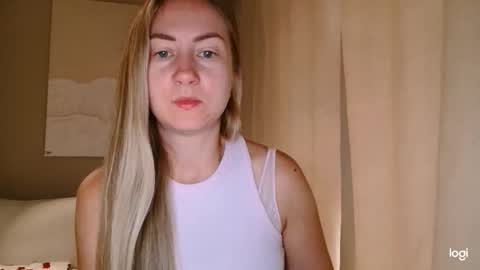  Kira  online show from September 15, 5:20 am