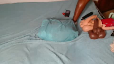 butterflyass online show from March 14, 9:24 am