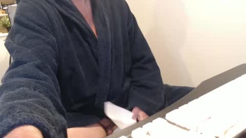 Snapshot of tallguysfbay chatting on March 2, 12:31 am tallguysfbay online show from March 2, 12:31 am