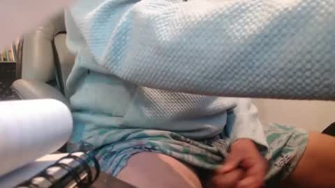 Snapshot of tallguysfbay chatting on October 9, 5:07 pm tallguysfbay online show from October 9, 5:07 pm