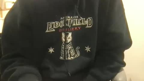 Snapshot of tallguysfbay chatting on January 2, 3:29 pm tallguysfbay online show from January 2, 3:29 pm