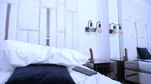 Tamhy online show from February 8, 8:53 pm