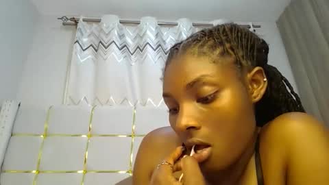 Snapshot of tamia538235 chatting on February 16, 8:44 pm tamia online show from February 16, 8:44 pm