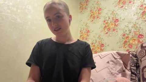 Karina online show from April 16, 8:20 pm