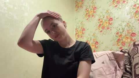 Karina online show from April 16, 9:39 pm