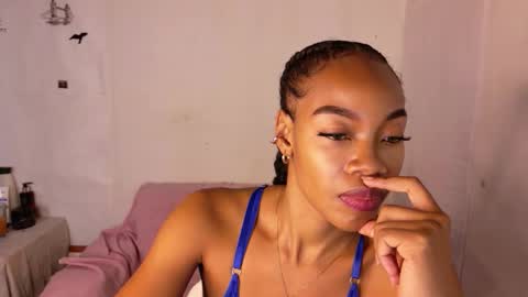 tamylynn online show from March 12, 8:45 pm