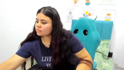 tania online show from July 3, 3:17 pm