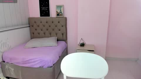 Tania  online show from October 22, 2:08 pm