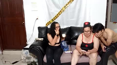 taniamilf69 online show from November 11, 8:33 pm