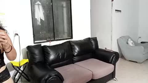 taniamilf69 online show from October 9, 8:14 pm